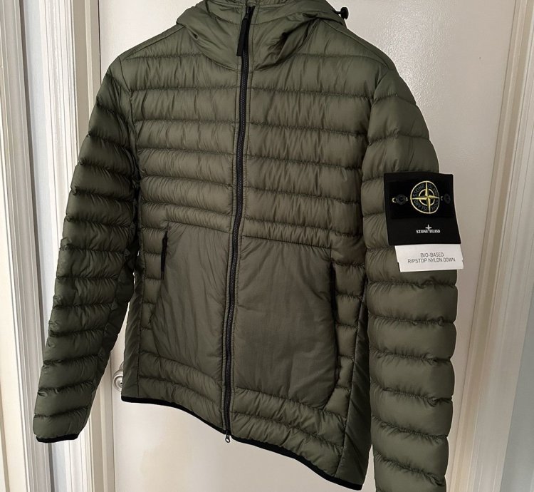 Stone Island Olive Puffer Down Jacket Size