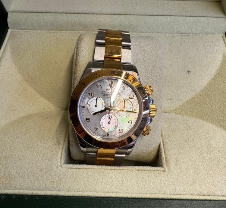 Rolex Daytona Quadrante In Madreperla Mai Indossato