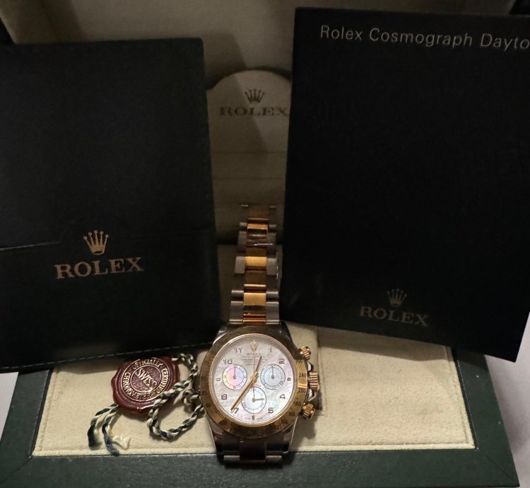 Rolex Daytona Quadrante In Madreperla Mai Indossato