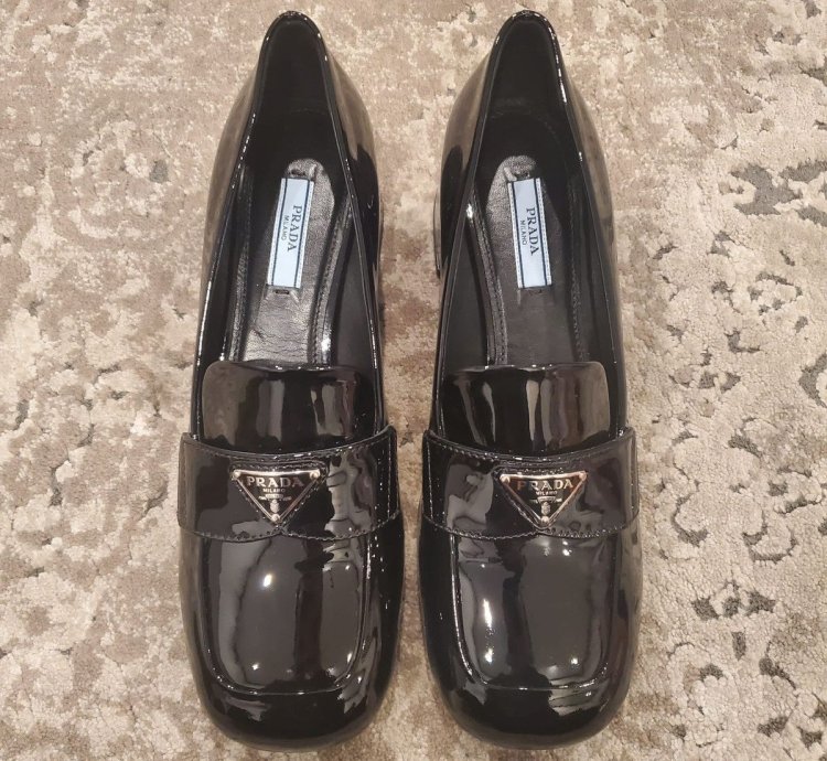 Prada Loafers Leather Black Chunk Heel Sz 8 5us 38 5
