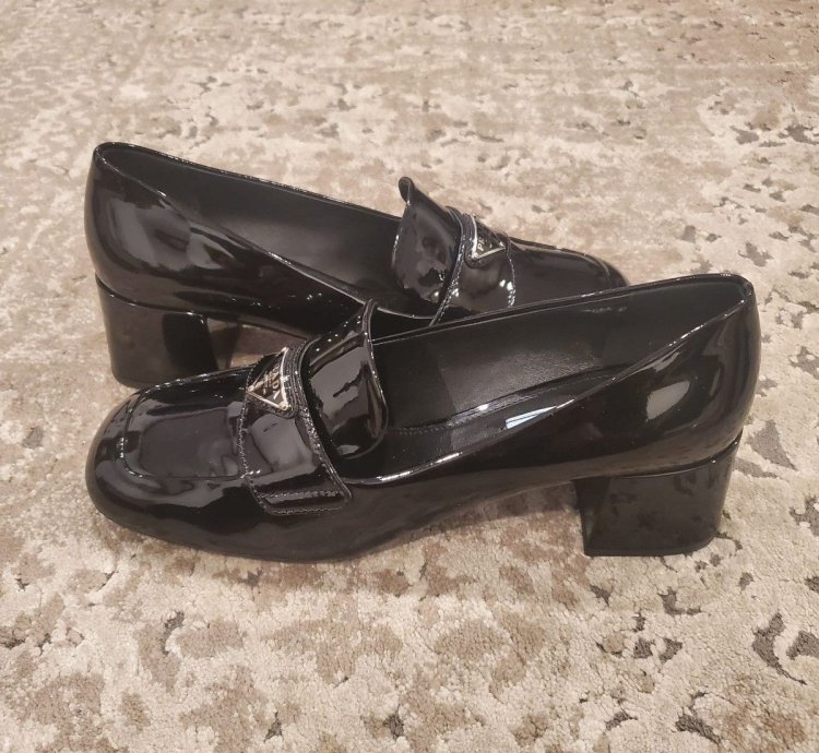 Prada Loafers Leather Black Chunk Heel Sz 8 5us 38 5
