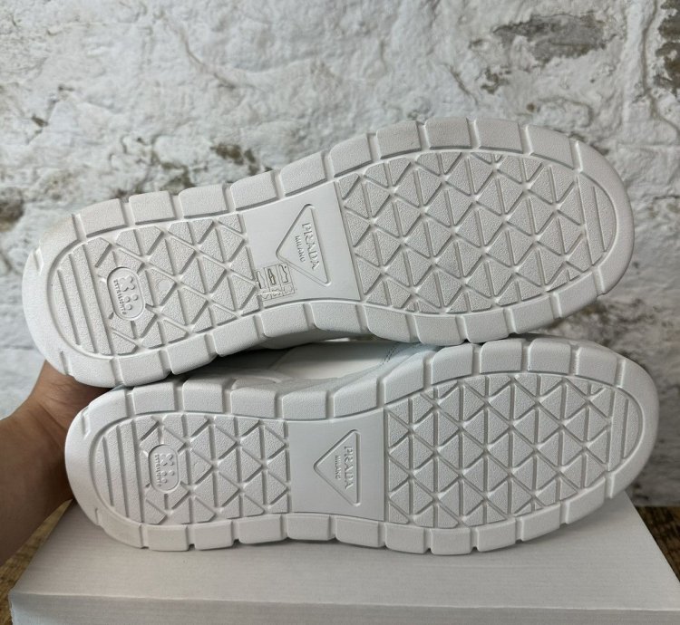 Prada Logo Plaque White Leather Low Top Sneaker Size 11 New