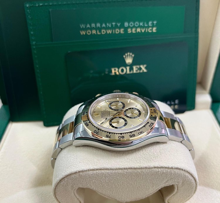 Rolex Daytona Yellow Rolesor Cosmograph Daytona Golden Index Dial Oyster Bracelet 126503