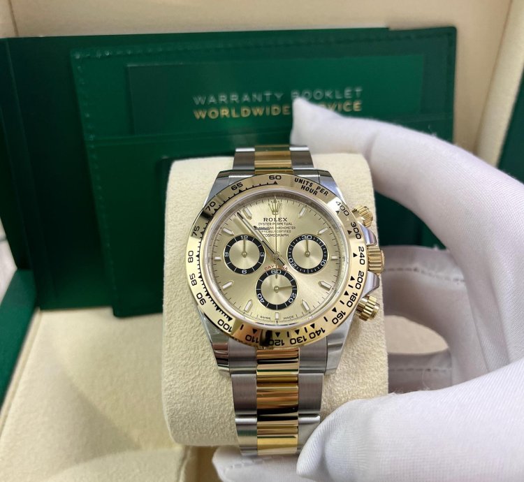 Rolex Daytona Yellow Rolesor Cosmograph Daytona Golden Index Dial Oyster Bracelet 126503