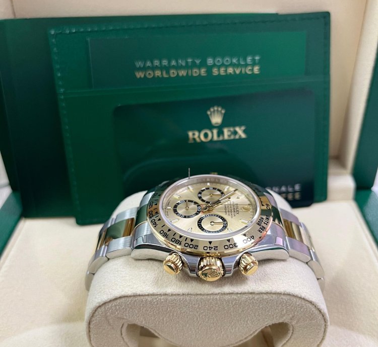 Rolex Daytona Yellow Rolesor Cosmograph Daytona Golden Index Dial Oyster Bracelet 126503