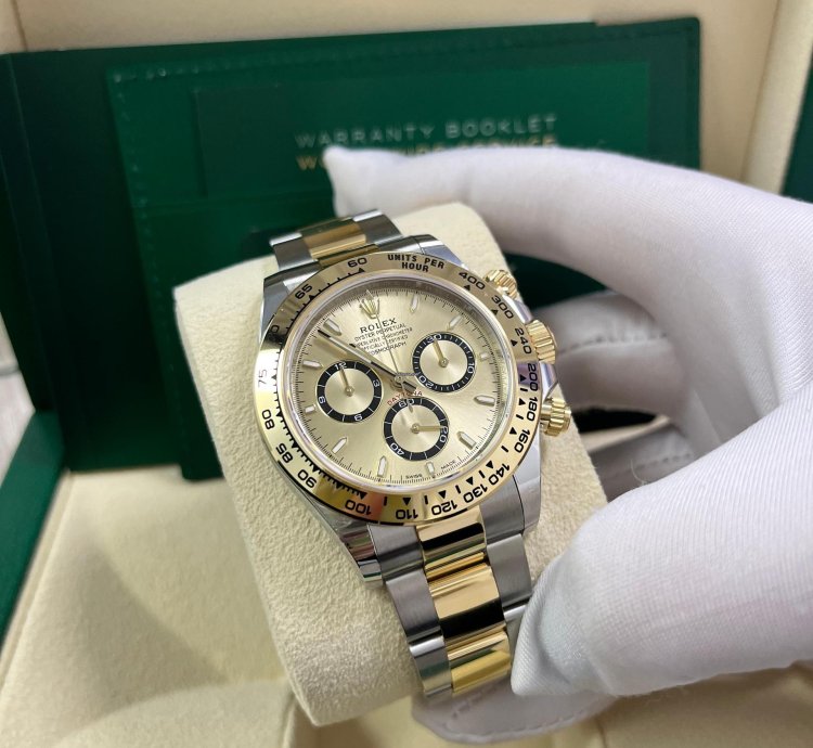 Rolex Daytona Yellow Rolesor Cosmograph Daytona Golden Index Dial Oyster Bracelet 126503