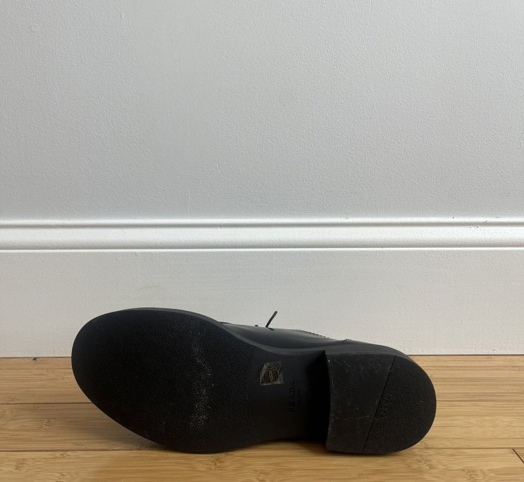Prada Men Black Spazzolato Leather Shoes
