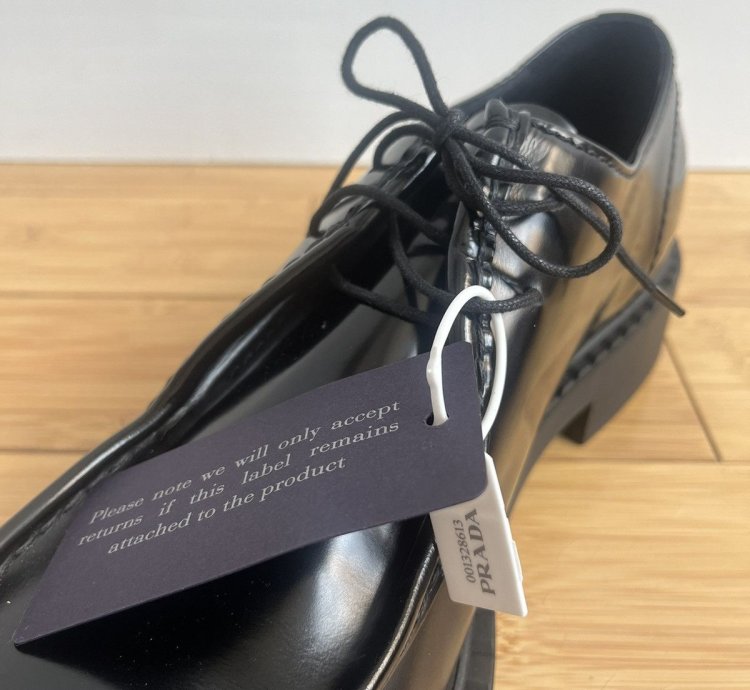 Prada Men Black Spazzolato Leather Shoes