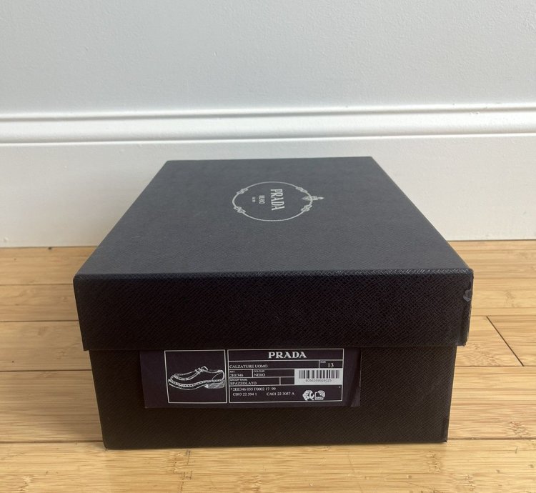 Prada Men Black Spazzolato Leather Shoes