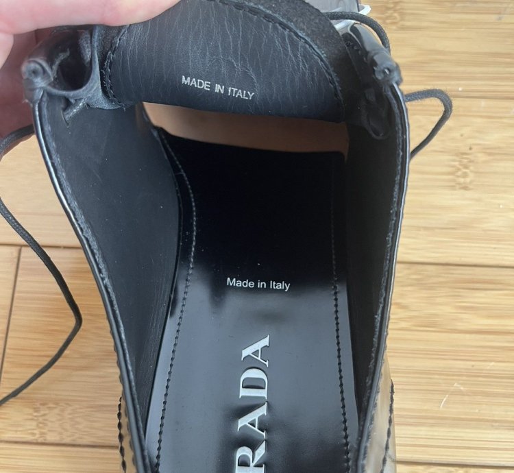 Prada Men Black Spazzolato Leather Shoes