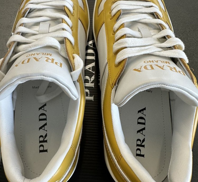 Prada Men Downtown Leather Low Top Sneaker Sun Size 10 Uk