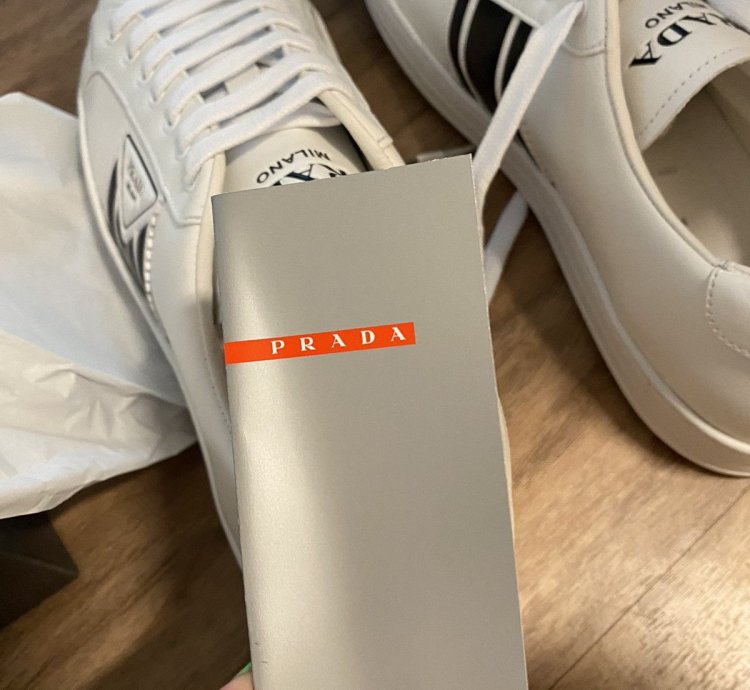 Prada Mens Leather Sneakers