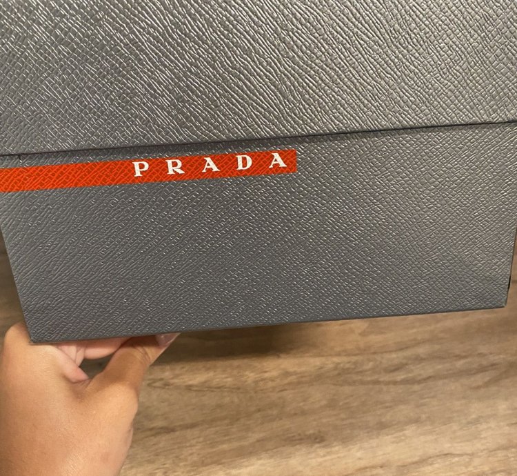 Prada Mens Leather Sneakers