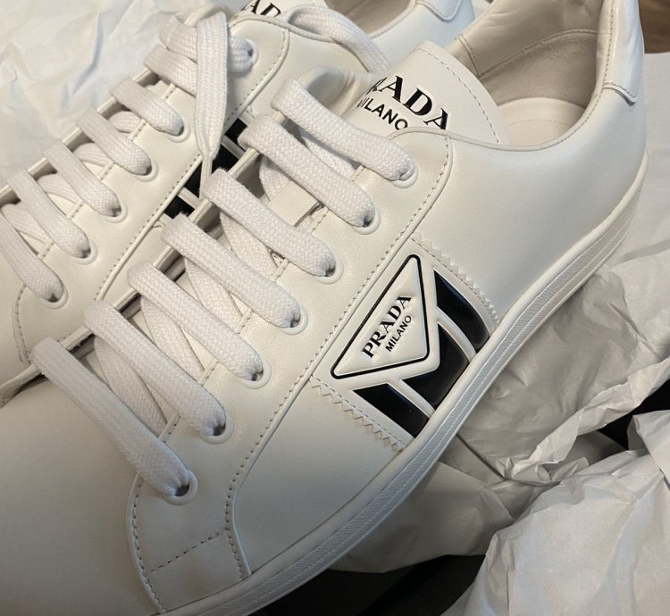 Prada Mens Leather Sneakers