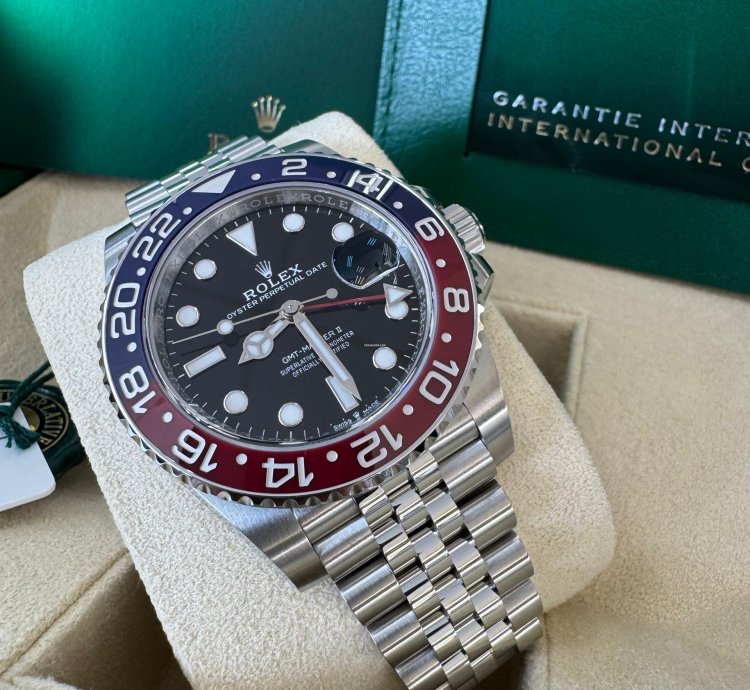 Rolex Gmt-master Ii 126710blro 2025 Jubilee Pepsi