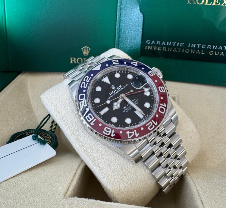 Rolex Gmt-master Ii 126710blro 2025 Jubilee Pepsi