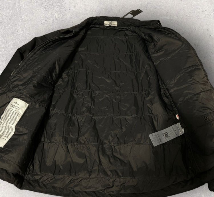 Stone Island Q0321 Opaque Nylon Twill Jacket With Primaloft