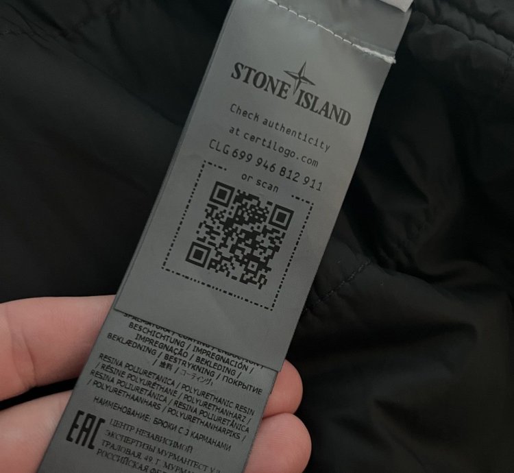 Stone Island Q0321 Opaque Nylon Twill Jacket With Primaloft