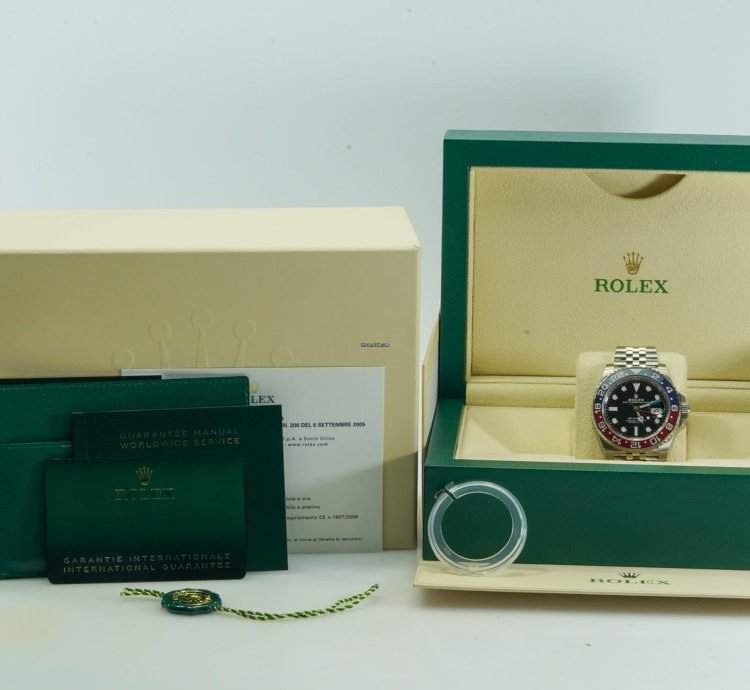 Rolex Gmt-master Ii 126710blro 40mm Jubile Pepsi Black Dial