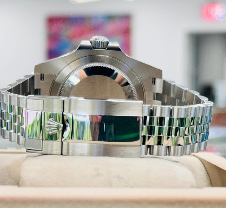 Rolex Gmt-master Ii 126710grnr 2024 Bruce Wayne Jubilee Band Box Papers Unworn