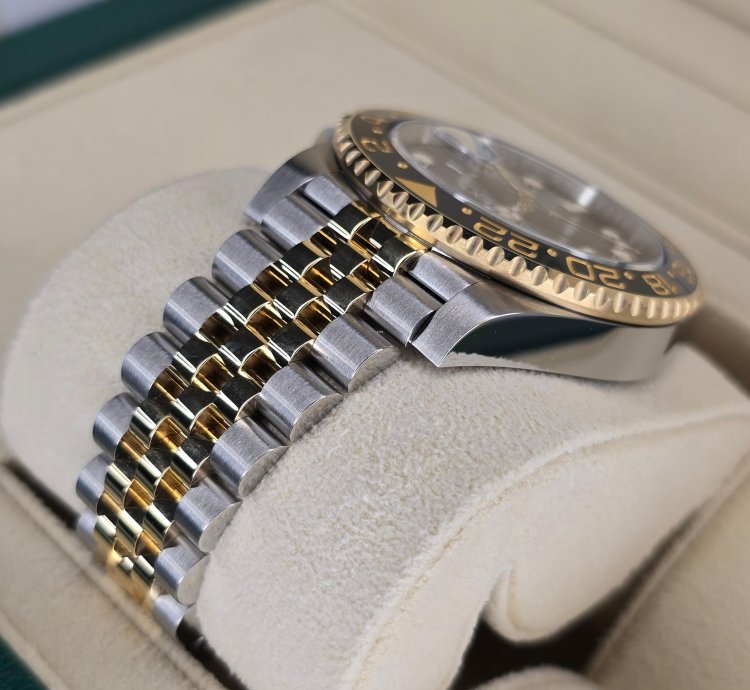 Rolex Gmt-master Ii 126713grnr Bumblebee Warranty