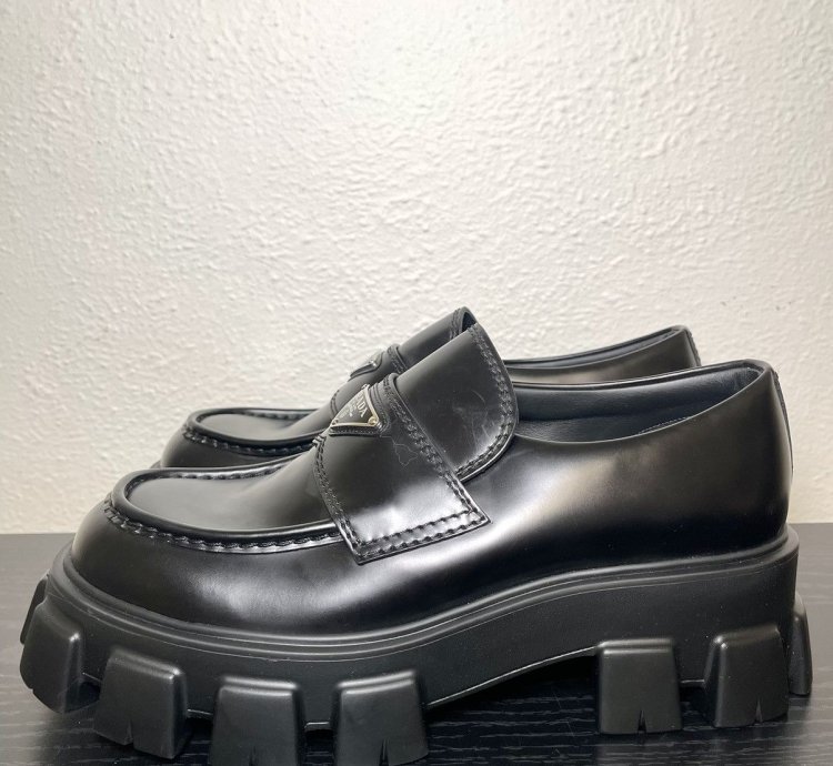 Prada Monolith Lug-sole Brushed Leather Loafers Size 9