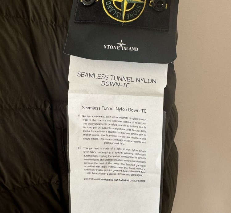 Stone Island Seamless Tunnel Down Jacket