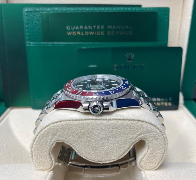 Rolex Gmt-master Ii 40mm Red And Blue Pepsi Jubilee Bracelet 126710blro