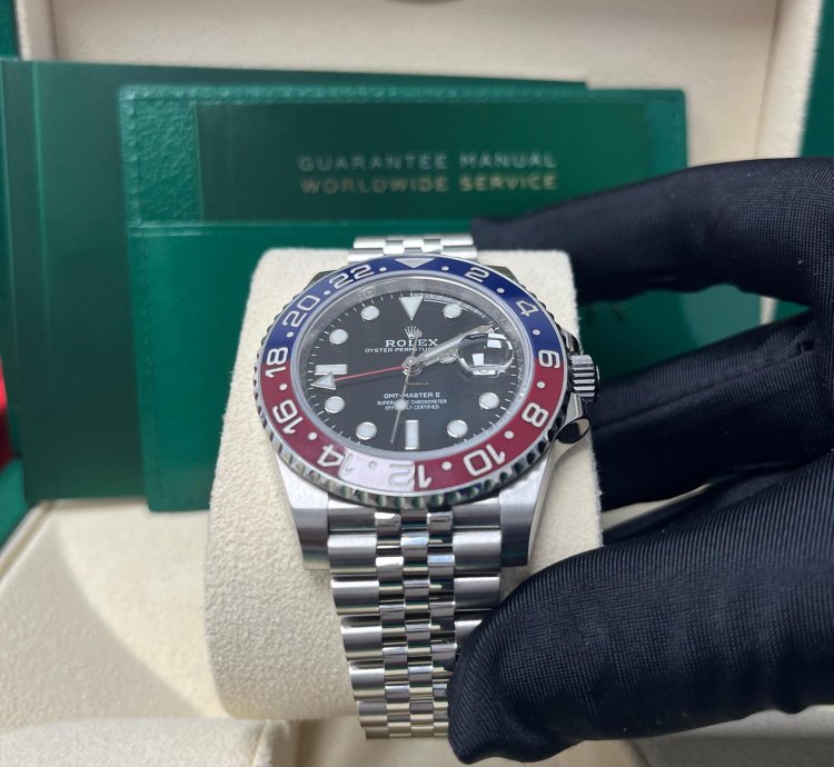 Rolex Gmt-master Ii 40mm Red And Blue Pepsi Jubilee Bracelet 126710blro
