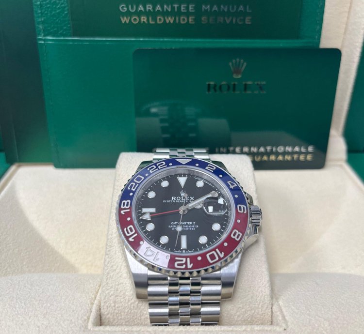 Rolex Gmt-master Ii 40mm Red And Blue Pepsi Jubilee Bracelet 126710blro