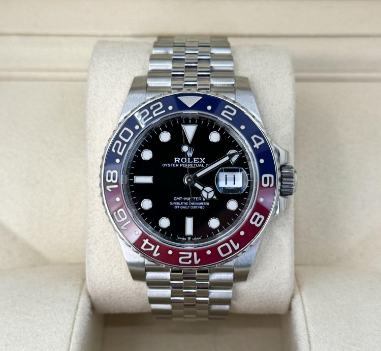 Rolex Gmt-master Ii 40mm Red Blue Ceramic Bezel Stainless Steel Pepsi Jubilee 126710blro