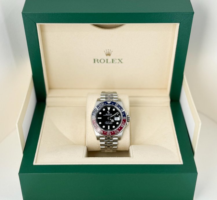 Rolex Gmt-master Ii 40mm Red Blue Ceramic Bezel Stainless Steel Pepsi Jubilee 126710blro
