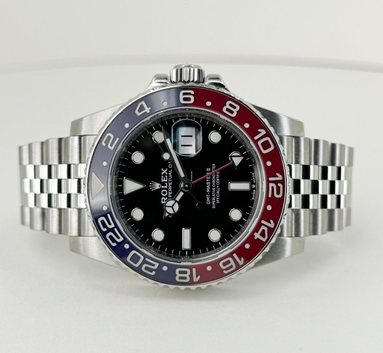Rolex Gmt-master Ii 40mm Red Blue Ceramic Bezel Stainless Steel Pepsi Jubilee 126710blro