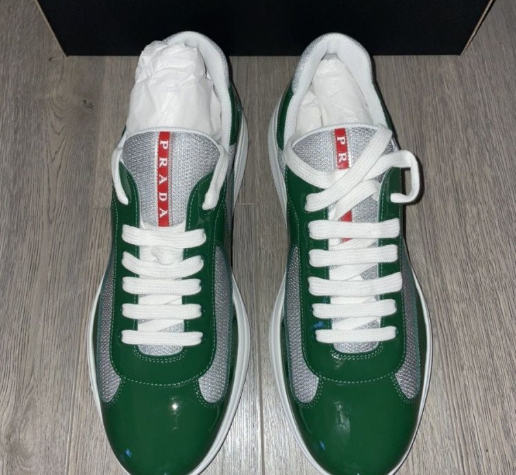 Prada Patent Green America Cups - Bnwt