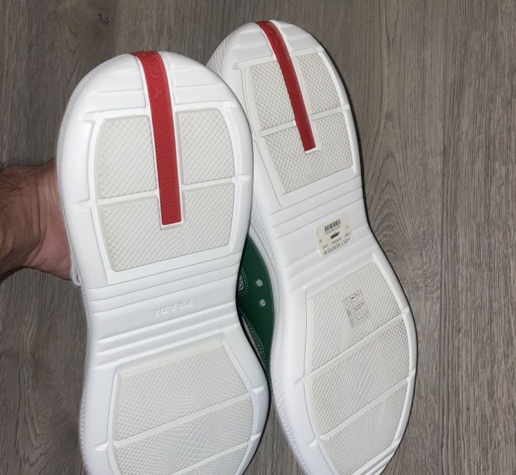 Prada Patent Green America Cups - Bnwt