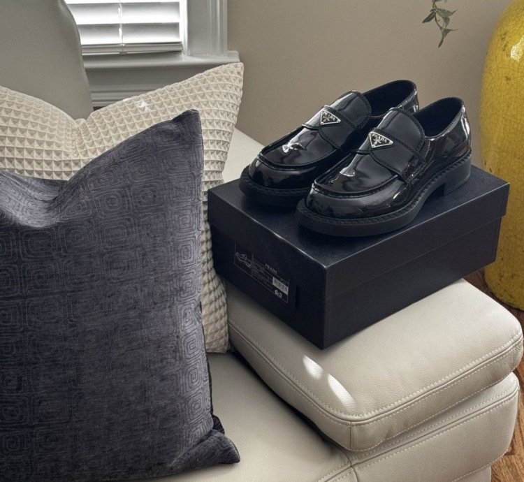 Prada Patent Leather Loafers fits Like 11 5us
