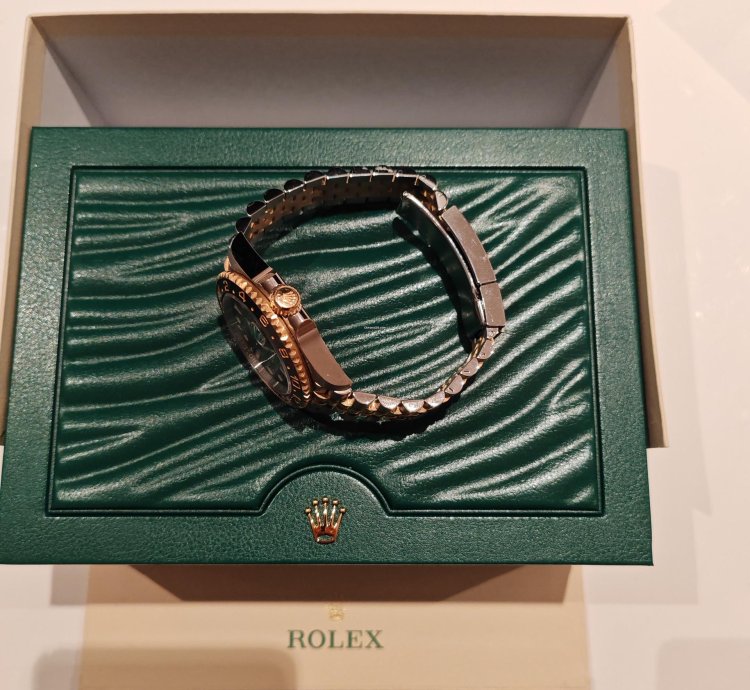 Rolex Gmt-master Ii Black 2023 Full Set Neuwertiger Zustand Frankfurt Wempe Gekauft
