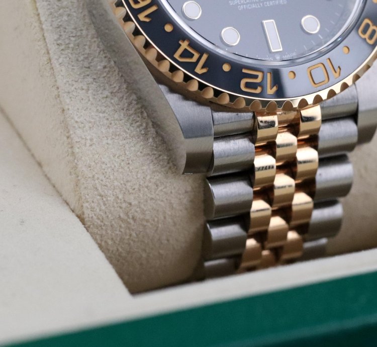 Rolex Gmt-master Ii Bumblebee 2025 Complete Set Zombie Two Tone 40mm Steel Gold 126713 Grnr
