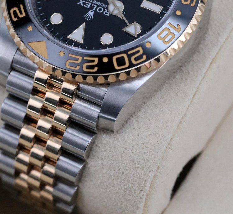 Rolex Gmt-master Ii Bumblebee 2025 Complete Set Zombie Two Tone 40mm Steel Gold 126713 Grnr