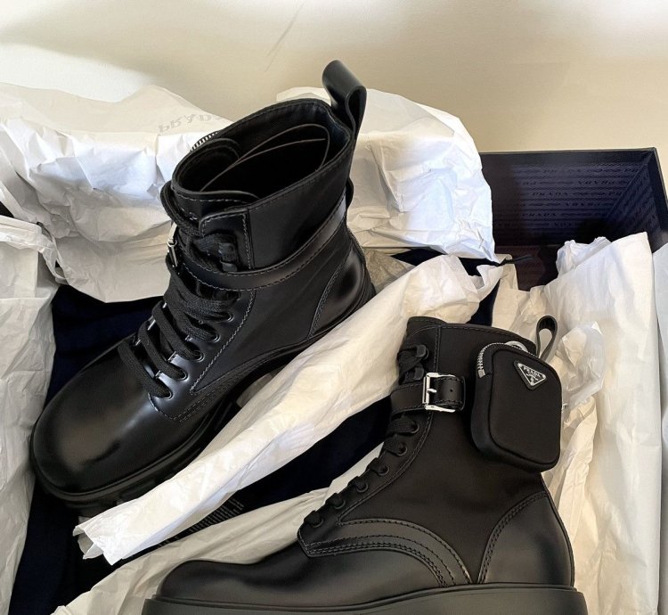 Prada Re-nylon Leather Zip Pocket Combat Boots Size 9 Us