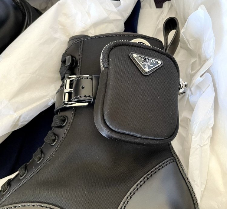 Prada Re-nylon Leather Zip Pocket Combat Boots Size 9 Us
