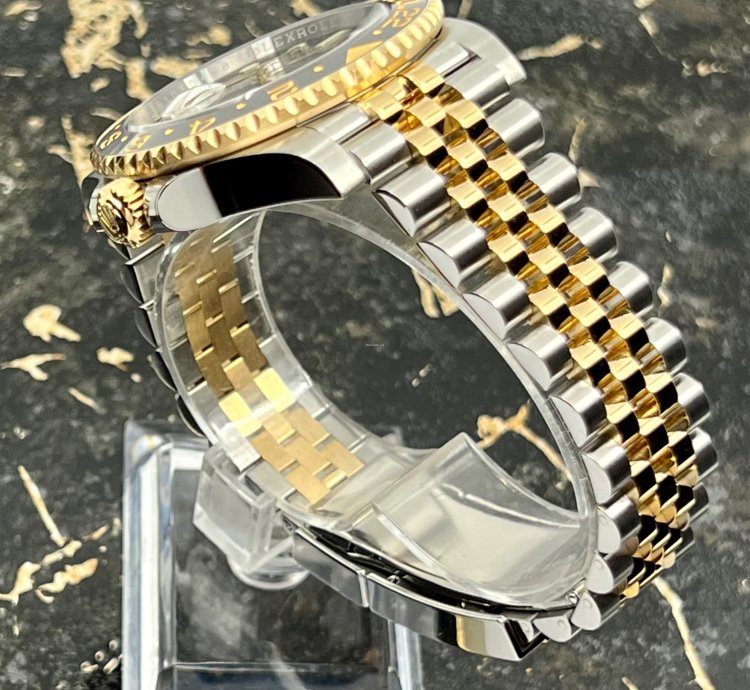 Rolex Gmt-master Ii New 2025 - Gmt-master Ii - 126713grnr - Steel Gold