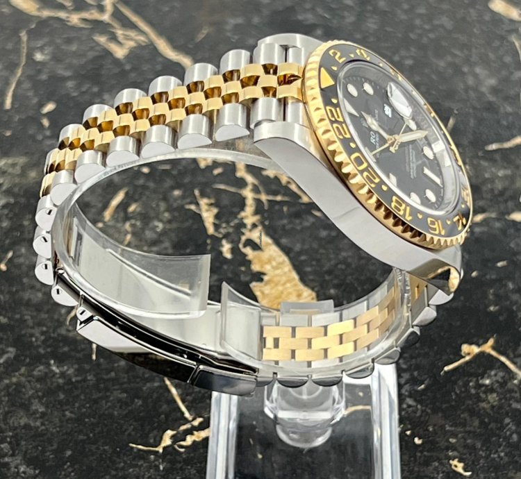 Rolex Gmt-master Ii New 2025 - Gmt-master Ii - 126713grnr - Steel Gold