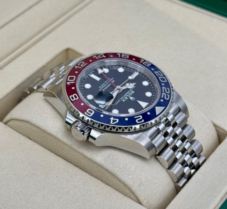 Rolex Gmt-master Ii New 2025 Gmt-master Ii Pepsi 40mm 126710blro Jubilee