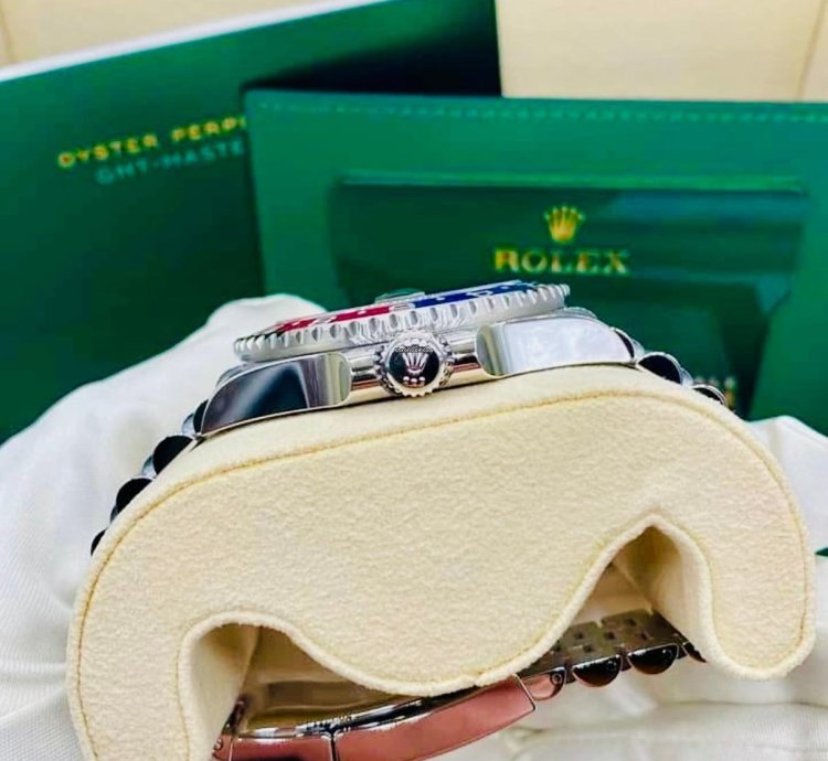 Rolex Gmt-master Ii New 2025 Unworn Complete Set Pepsi 126710blro