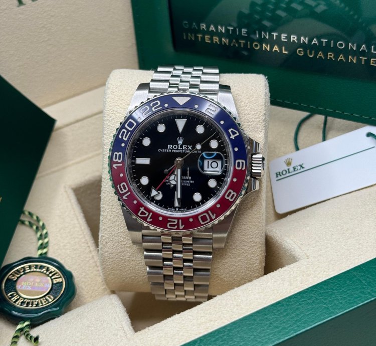 Rolex Gmt-master Ii New Pepsi Blue Red Ceramic Bezel Stainless Steel Jubilee Bracelet