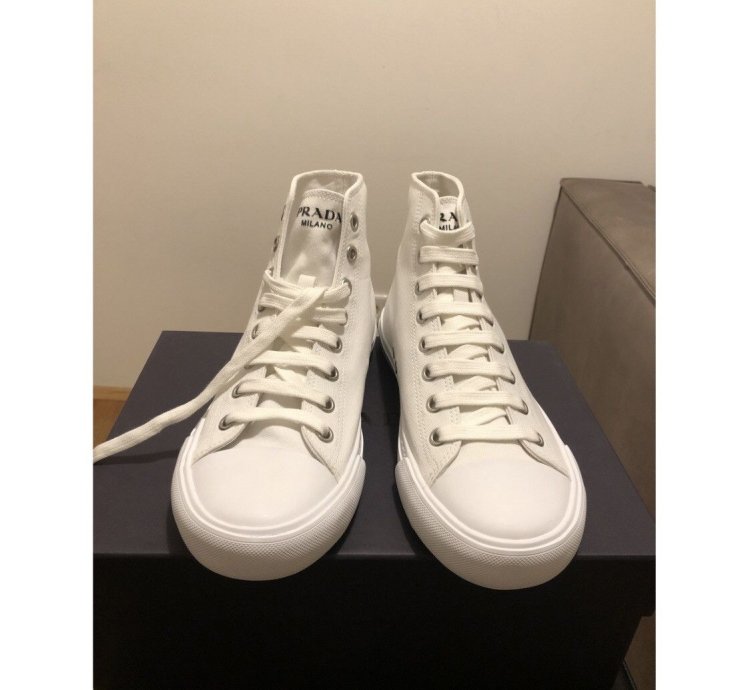 Prada Sneaker High 9