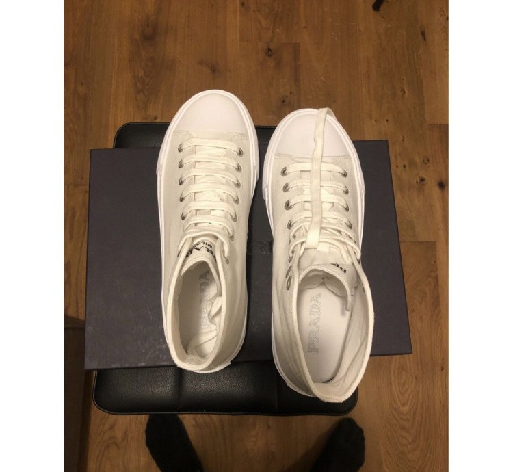 Prada Sneaker High 9