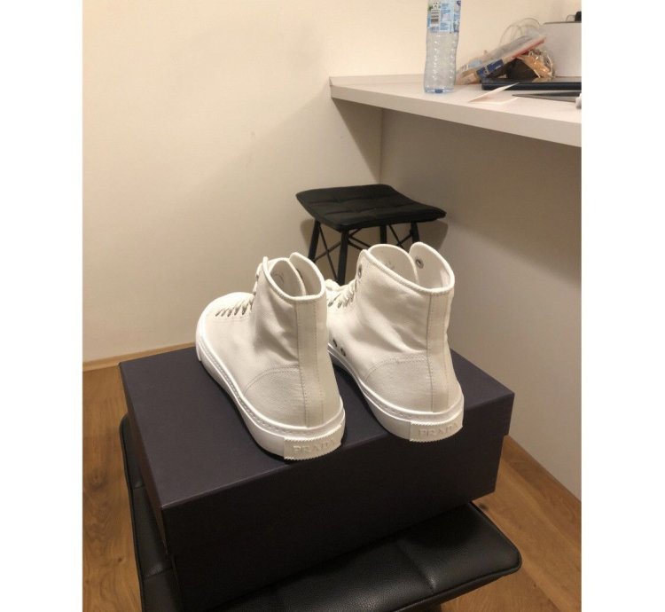 Prada Sneaker High 9