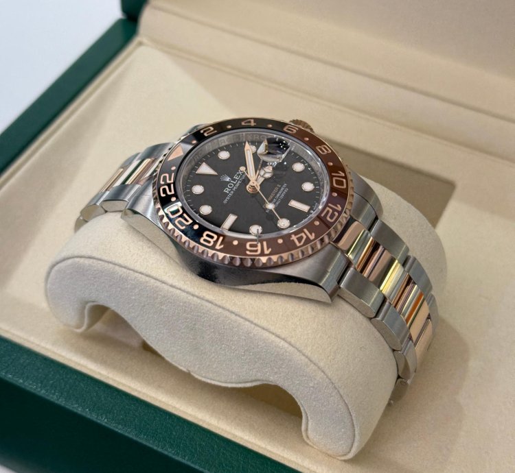 Rolex Gmt-master Ii Nuovo 2025 Aprile Rootbeer Acciaio Oro Rosa Full Set Con Documenti Scatola